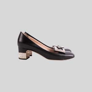 SOLD Gucci Madelyn Black Crystal Pump